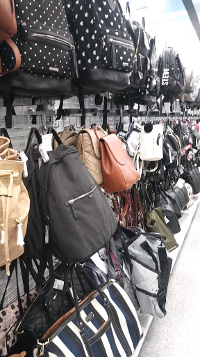 Clothing Store «Ross Dress for Less», reviews and photos, 3205 Rolling Oaks Blvd, Kissimmee, FL 34747, USA