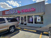 Metro by T-Mobile - Photo 6 - Car repair in Cedar Rapids, IA, Cedar Rapids