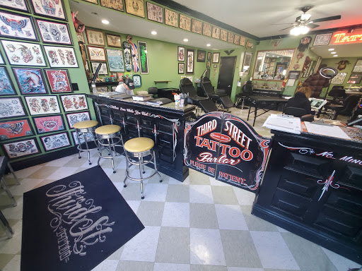 Tattoo Shop «3rd Street Tattoo», reviews and photos, 331 Pacific Coast Hwy, Hermosa Beach, CA 90254, USA
