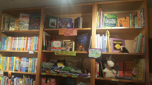 Book Store «Green Bean Books», reviews and photos, 1600 NE Alberta St, Portland, OR 97211, USA