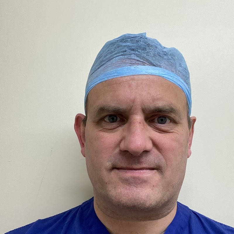 Mr Gary Mundy - Orthopaedic Hip and Knee Surgeon Northampton
