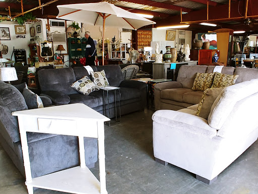 Antique Store «Peddlers Mall Antique & Specialty Shoppes», reviews and photos, 2350 US Hwy 27 S, Sebring, FL 33870, USA