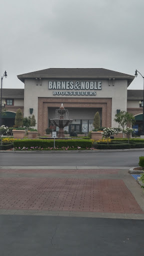 Book Store «Barnes & Noble», reviews and photos, 1923 W Malvern Ave, Fullerton, CA 92833, USA