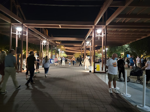 Shopping Mall «Scottsdale Waterfront», reviews and photos, 7135 E Camelback Rd #165, Scottsdale, AZ 85251, USA