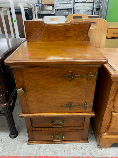 Building Materials Store «Habitat for Humanity ReStore», reviews and photos, 10445 SE Cherry Blossom Dr, Portland, OR 97216, USA