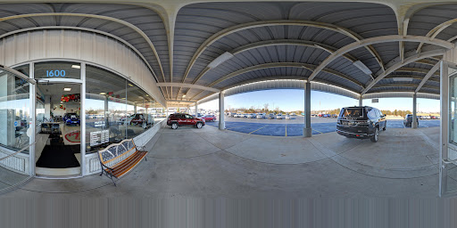 Car Dealer «Lucas-Smith Chrysler Center», reviews and photos, 1600 Parkway W, Festus, MO 63028, USA