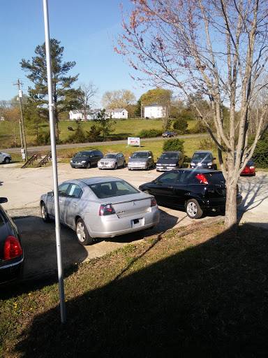 Auto Repair Shop «TNT Auto Sales and Towing», reviews and photos, 8008 S Spotswood Trail, Gordonsville, VA 22942, USA