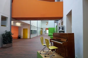 Gymnasium Reutershagen image