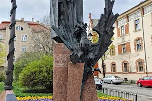Pomnik Marszałka Józefa Piłsudskiego i Legionistów |Piłsudski's & Infantrymen Monument image