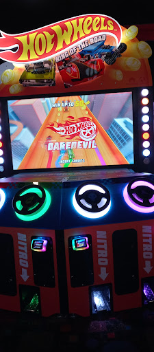 Video Arcade «Round 1», reviews and photos