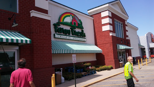 Supermarket «Farm Fresh», reviews and photos, 683 S Hughes Blvd, Elizabeth City, NC 27909, USA