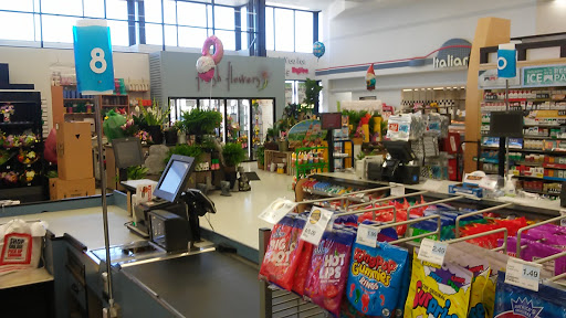 Supermarket «Hy-Vee», reviews and photos, 1501 1st Ave E, Newton, IA 50208, USA