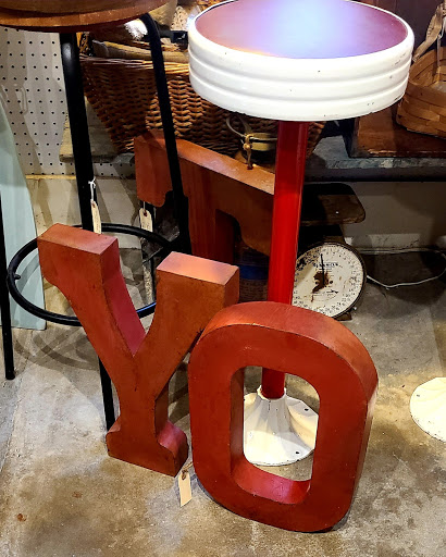 Shopping Mall «West End Garage, Cape May», reviews and photos, 484 W Perry St, Cape May, NJ 08204, USA