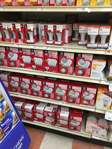 Grocery Store «Market Basket», reviews and photos, 310 Mishawum Rd, Woburn, MA 01801, USA