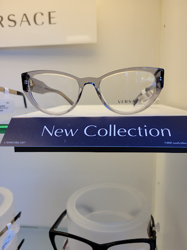 Eye Care Center «LensCrafters», reviews and photos, 19329 Mack Ave, Grosse Pointe Woods, MI 48236, USA