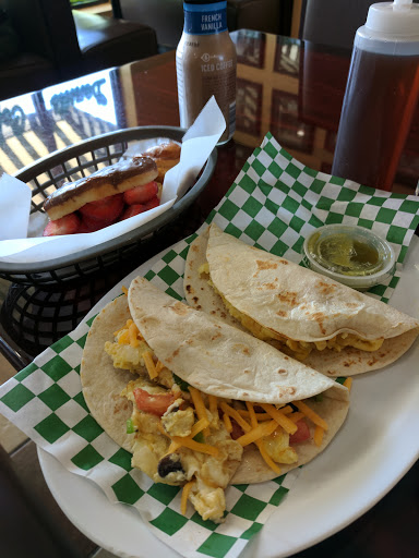 Donut Shop «Southern Maid Donuts», reviews and photos, 937 W Davis St, Dallas, TX 75208, USA