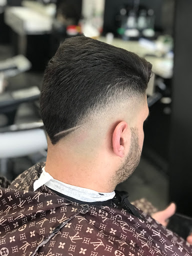 Barber Shop «Brothers BarberShop», reviews and photos, 38952 Dequindre Rd, Sterling Heights, MI 48310, USA