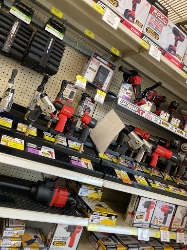 Hardware Store «Harbor Freight Tools», reviews and photos, 1011 Commerce Blvd, Dickson City, PA 18519, USA