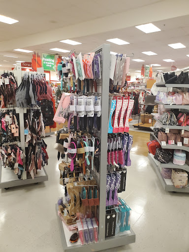 Department Store «T.J. Maxx», reviews and photos, 100 Mountaineer Dr, Stroudsburg, PA 18360, USA