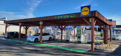 Borne de recharge de véhicules électriques Lidl Station de recharge Villefranche-sur-Saône
