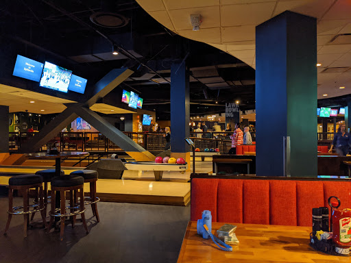 Shopping Mall «Channelside Bay Plaza», reviews and photos, 615 Channelside Dr #117, Tampa, FL 33602, USA