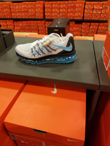 Sporting Goods Store «Nike Factory store», reviews and photos, 6699 N Landmark Dr, Park City, UT 84098, USA