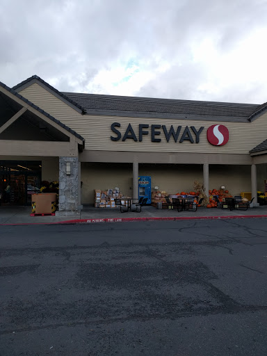 Grocery Store «Safeway», reviews and photos, 301 Westfield St, Silverton, OR 97381, USA