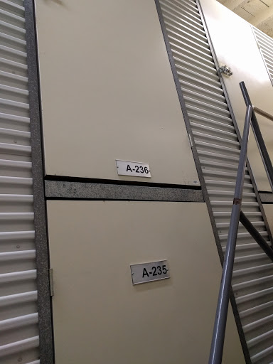 Self-Storage Facility «Central Self Storage», reviews and photos, 2721 Shattuck Ave, Berkeley, CA 94705, USA