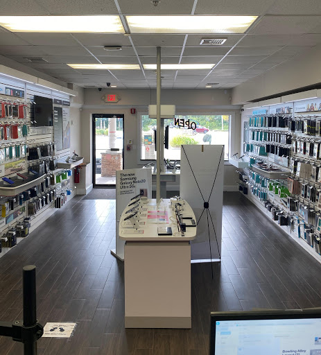 Cell Phone Store «GoWireless Verizon Authorized Retailer», reviews and photos, 99 NY-25A Suite 3 Suite 3, Shoreham, NY 11786, USA