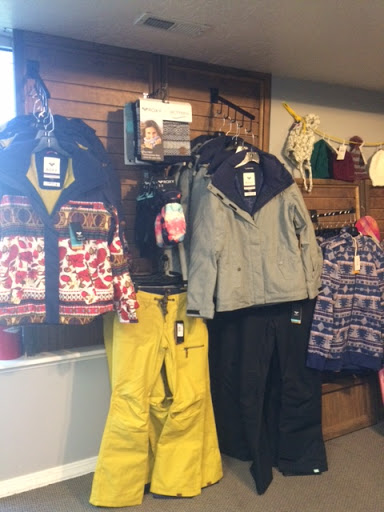 Outdoor Sports Store «R7 Watersports», reviews and photos, 12645 Minuteman Dr Suite C, Draper, UT 84020, USA