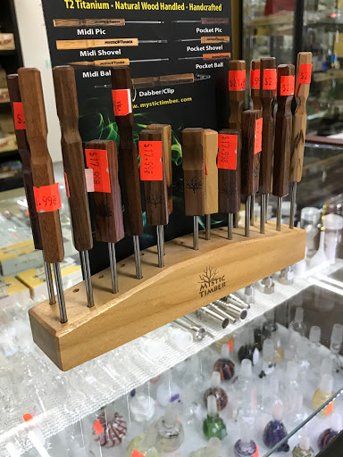 Cigar Shop «Park Avenue Smoke Shop», reviews and photos, 194 Park Ave, Worcester, MA 01609, USA