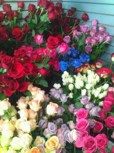 Florist «Corona Rose Flowers & Gifts», reviews and photos, 844 W 6th St, Corona, CA 92882, USA