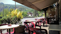 Atmosphère du Restaurant Guilhe-Foussat Maryse à Monceaux-sur-Dordogne - n°1