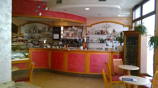 Caffe' Centrale Di Marinelli Maria & C. Sas Viale S. Lorenzo, 14, 46020 Pegognaga MN, Italia