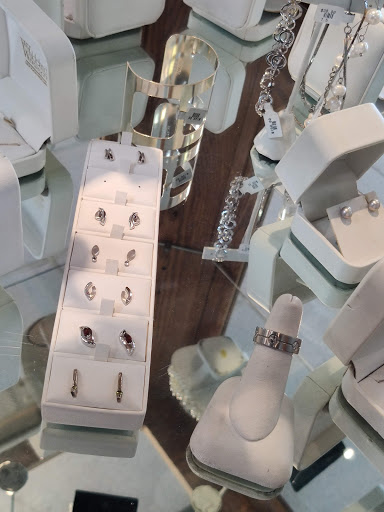 Jewelry Designer «Waldeland Jewelry & Gifts», reviews and photos, 1340 Duckwood Dr #11, Eagan, MN 55123, USA