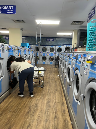 Laundromat «Spring Clean Laundry», reviews and photos, 622 S Academy Blvd, Colorado Springs, CO 80910, USA