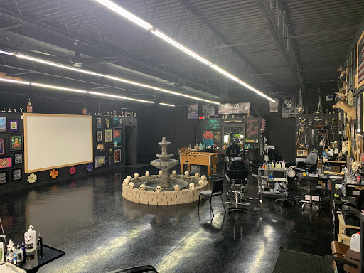 Tattoo Shop «Iron Clad Tattoos», reviews and photos, 5901 Andrews Rd, Mentor-On-The-Lake, OH 44095, USA