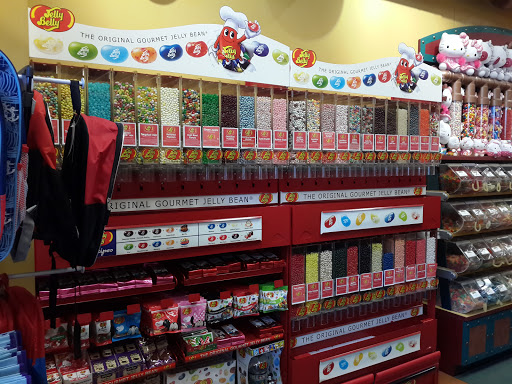 Shopping Mall «Orlando Outlet Marketplace», reviews and photos, 5269 International Dr, Orlando, FL 32819, USA