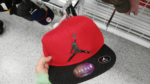 Clothing Store «Ross Dress for Less», reviews and photos, 170 E Stacy Rd, Allen, TX 75002, USA