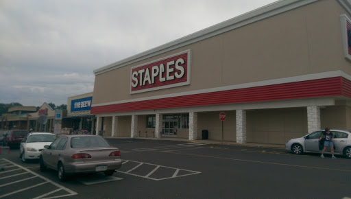 Office Supply Store «Staples», reviews and photos, 93 E Street Rd, Feasterville-Trevose, PA 19053, USA