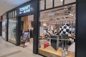 Tommy Jeans image