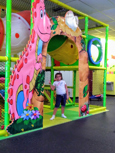 Shopping Mall «Victoria Square Shopping Center», reviews and photos, 1788 S Woodland Blvd, DeLand, FL 32720, USA