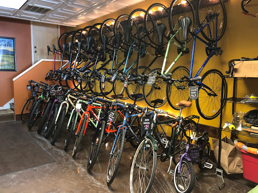 Bicycle Repair Shop «Omaha Bicycle Company», reviews and photos, 6015 Maple St, Omaha, NE 68104, USA