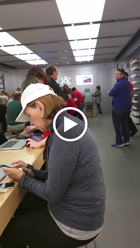 Computer Store «Apple Waterside Shops», reviews and photos, 5555 Tamiami Trail N, Naples, FL 34108, USA