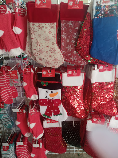 Dollar Store «Dollar Tree», reviews and photos, 9221 N 56th St, Temple Terrace, FL 33617, USA