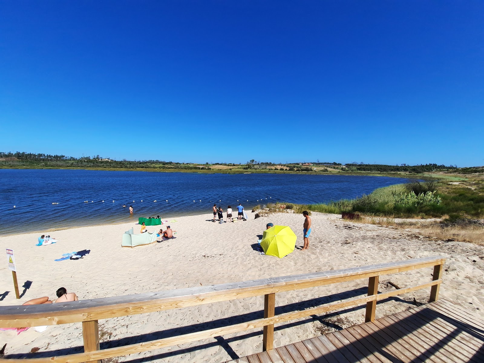 Foto von Praia Lagoa da Ervedeira annehmlichkeitenbereich