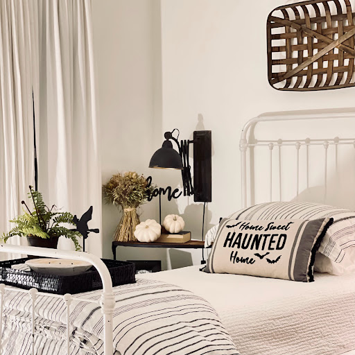 Home Goods Store «Rusted Window», reviews and photos, 99 E Carmel Dr Suite 140, Carmel, IN 46032, USA