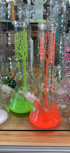 Tobacco Shop «Puff&Pass Smoke Shop», reviews and photos, 14151 Ramona Blvd #2B, Baldwin Park, CA 91706, USA