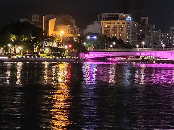 永浴愛河咖啡輕食