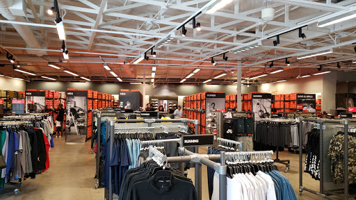 Sporting Goods Store «Nike Factory Store», reviews and photos, 2200 Petaluma Blvd N #100, Petaluma, CA 94952, USA